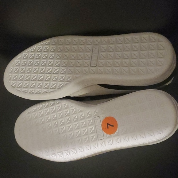 Puma Sneakers Girls Size 7m 7c 7 Black Gray Side Stripe Suede Low Top Pu… - Picture 14 of 15